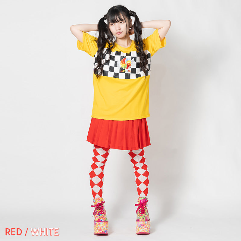 I read an image to a gallery viewer, Diamond High-Knee Socks