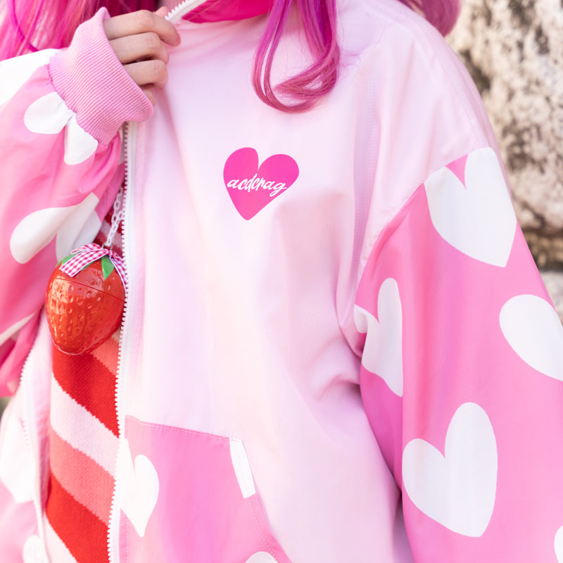 I read an image to a gallery viewer, Heart Jacket