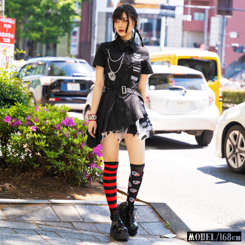 I read an image to a gallery viewer, Asymmetry Pleated Dress