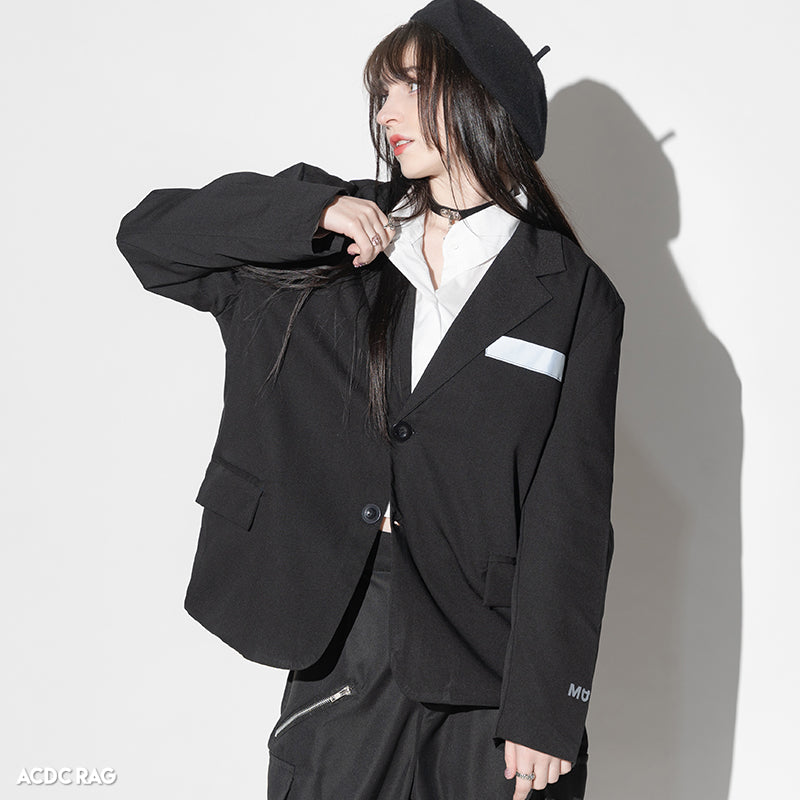I read an image to a gallery viewer, Tape Jacket