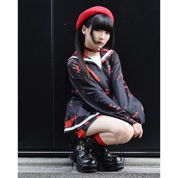 I read an image to a gallery viewer, Strawberry Short Pants