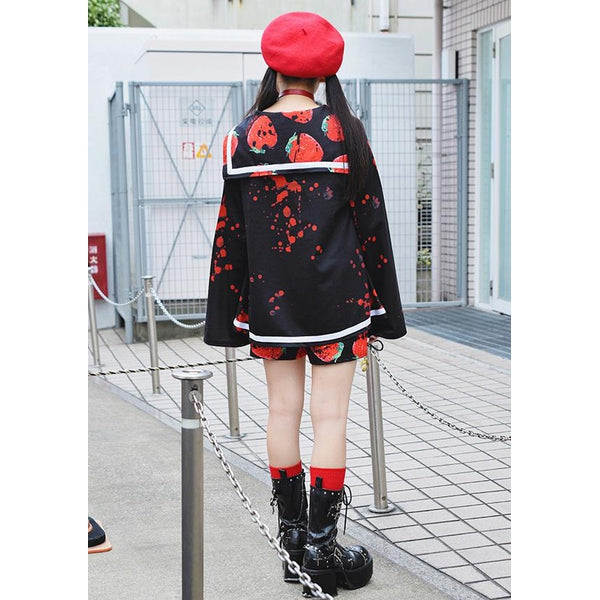 I read an image to a gallery viewer, Strawberry Short Pants