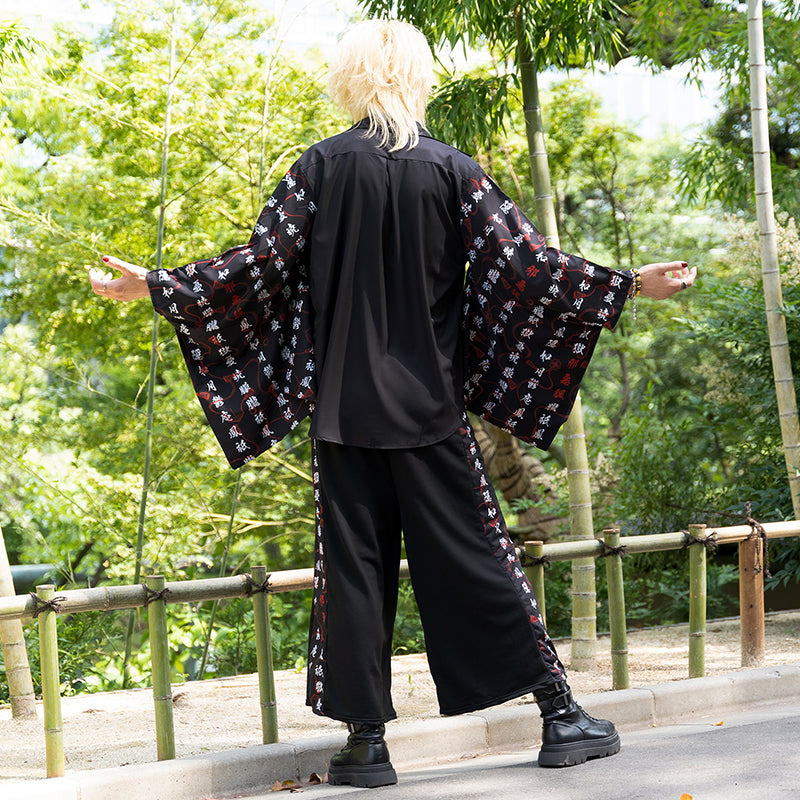 I read an image to a gallery viewer, Jubaku Kimono Shirt