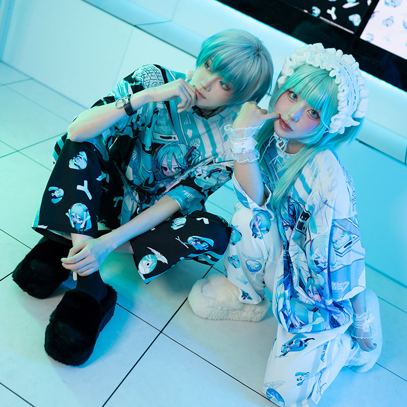 Hatsune Miku Huge T-Shirt