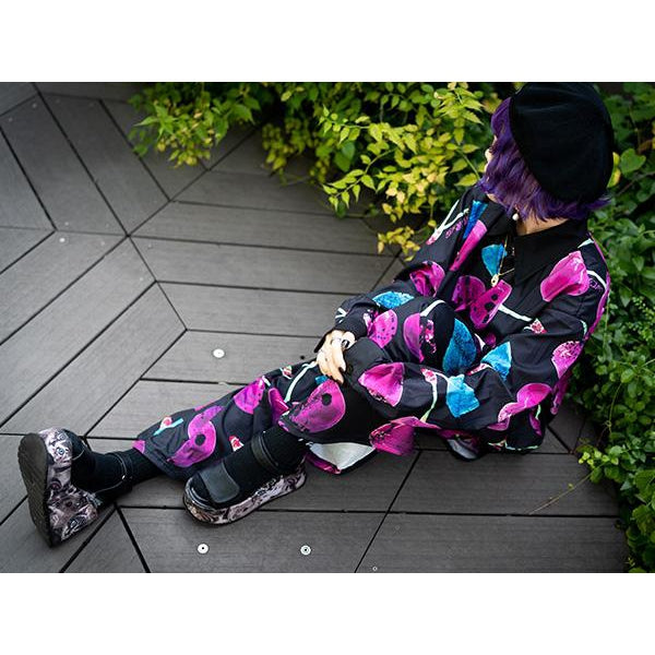 I read an image to a gallery viewer, Poison-Cherry Wide Pants