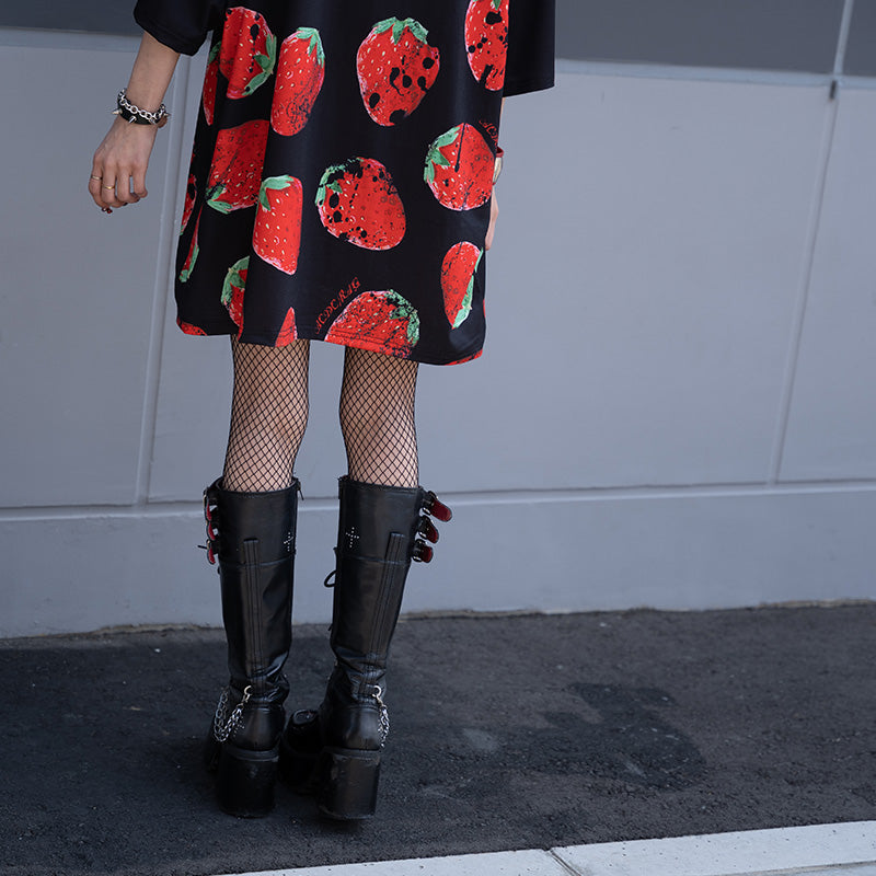Asymmetry Strawberry Huge T-Shirt – ACDC RAG