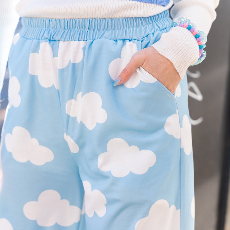 I read an image to a gallery viewer, Cloud Long Pants