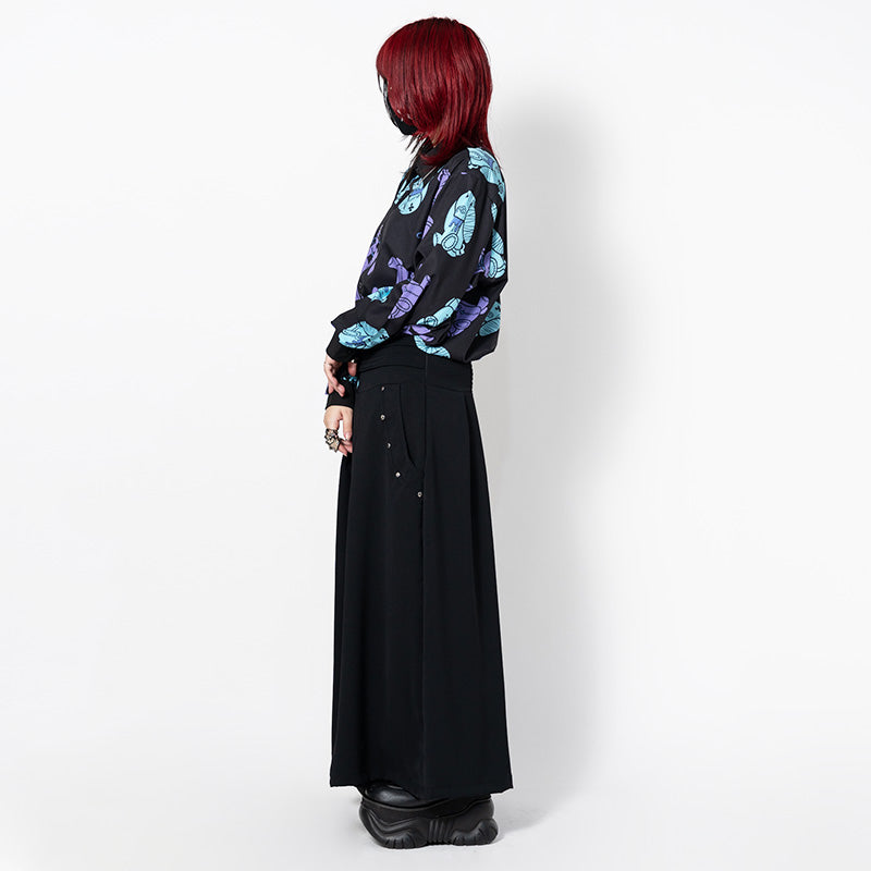 I read an image to a gallery viewer, TOO BIG Wide Pants