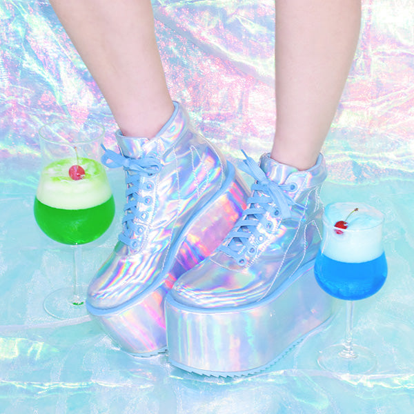 I read an image to a gallery viewer, Hologram Platform Shoes