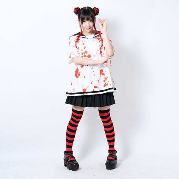I read an image to a gallery viewer, [Short sleeve] Blood Sailor Top